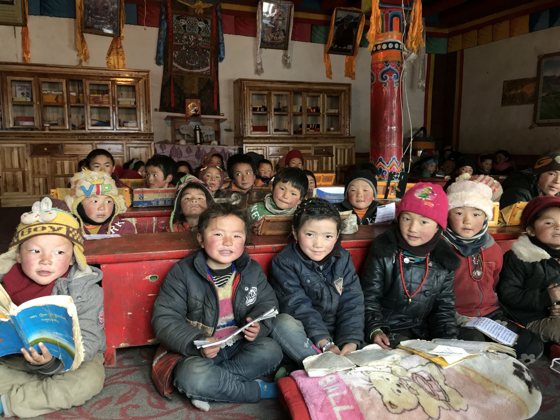 昆明俊豪家庭服务解决方案有限公司公益回顾丨家国同欢月同圆 温暖满载甘孜州(图11)